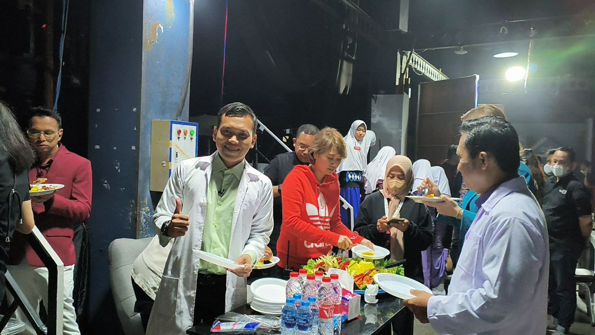 Ahmad Zakkiyuddin tweet media