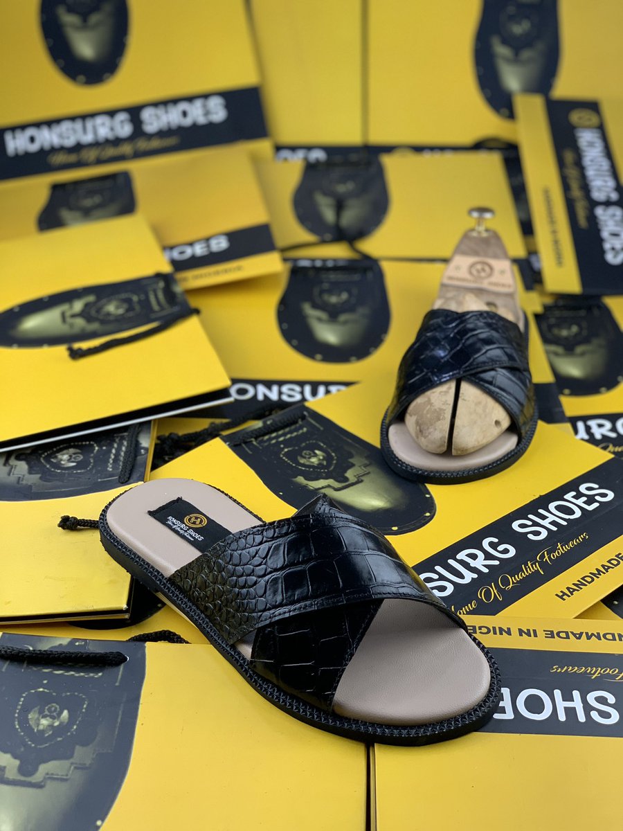 Honsurg1's tweet photo. Please RETWEET 🤲

ALAN is the perfect blend of style, comfort, and durability! 

ALAN is versatile enough to be worn with jeans, shorts, or even traditional outfits. 
ALAN sells for N15,000 and he’s available in your preferred sizes.
Dm to get a pair for yourself and loved ones. https://t.co/Pxt5nMGcHP
