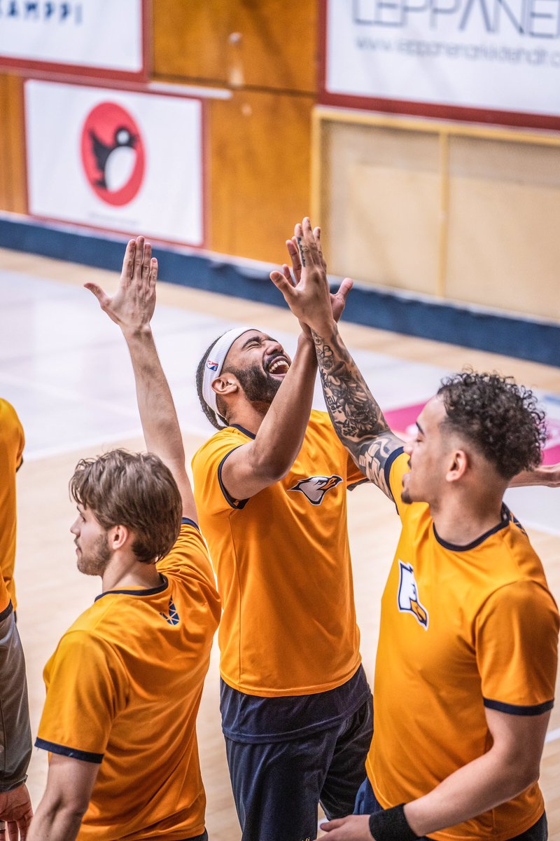 GullsBasketball's tweet photo. #Pantterijahti jatkuu lauantaina Stadissa! 🔥

Välierävastus on selvinnyt ja lauantaina startataan taistelu finaalipaikasta @KatajaBasket vastaan! ⚔️
. . . 
VÄLIERIEN AVAUSPELI:
🆚 vs. Kataja Basket
📆LA 15.4.
🕔17:00
🏟Kisis
🎟https://t.co/vfIfIV2GI4

#Gullsnation #Korisliiga https://t.co/60gBR8EUiN