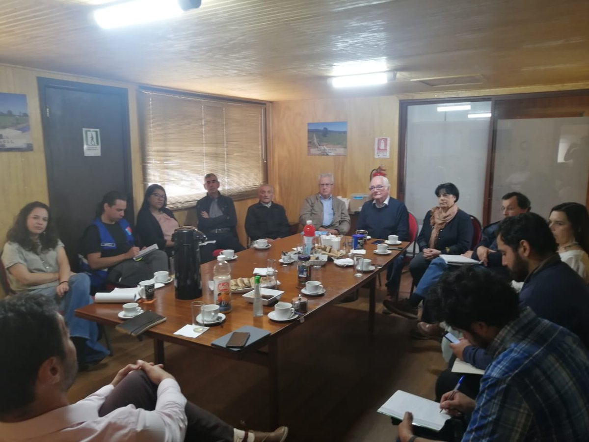 CoopRiego's tweet photo. Estuvimos en una provechosa conversación con el equipo encargado de la implementación nacional y local de los Consejos de Cuenca (Dirección General de Aguas @mop_maule @MMAChile) dejándonos claro los lineameamientos y que aun se está en etapa de definiciones. https://t.co/SXODjzl1sF