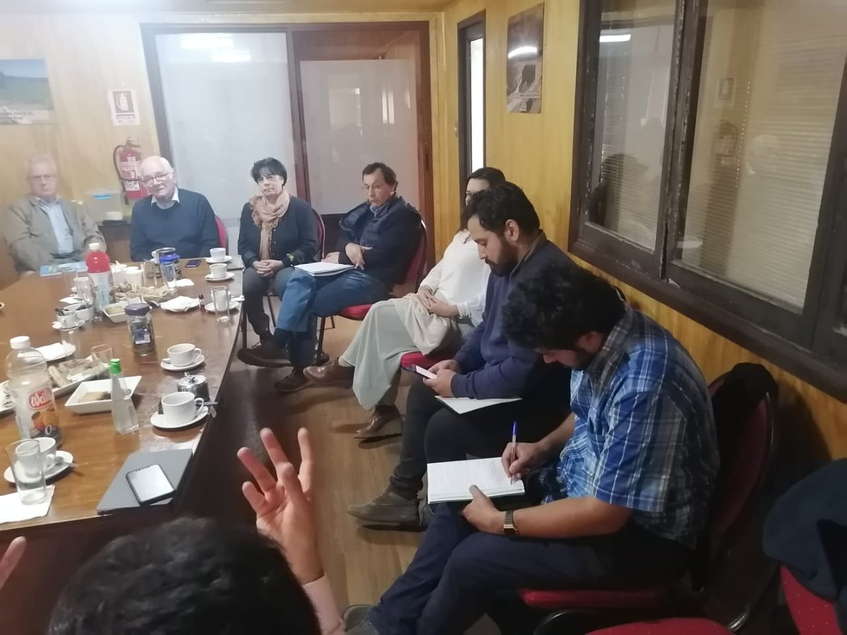 CoopRiego's tweet photo. Estuvimos en una provechosa conversación con el equipo encargado de la implementación nacional y local de los Consejos de Cuenca (Dirección General de Aguas @mop_maule @MMAChile) dejándonos claro los lineameamientos y que aun se está en etapa de definiciones. https://t.co/SXODjzl1sF