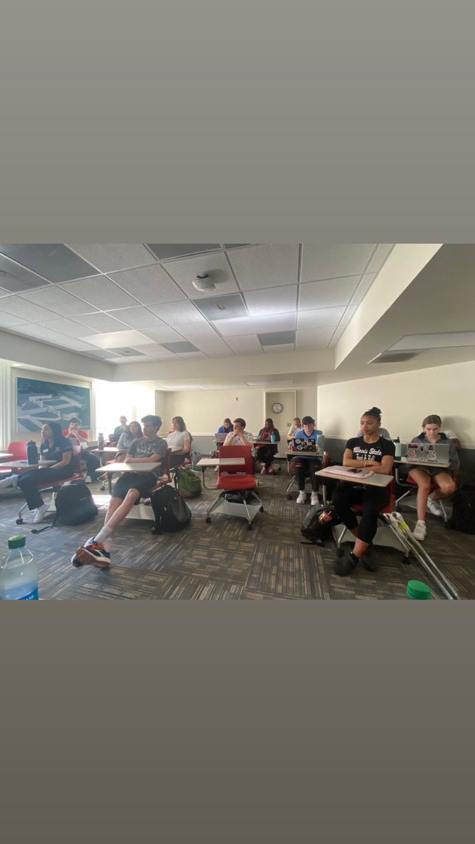 tellyhughes's tweet image. Thank you ISU School of Communication Ella Story and moderator Tom Lamonica for the invite to Com Week 2023 Level Up. It was an amazing time engaging w/students and answering questions about my career path. #blessed #serviceoverself #ISU #RedbirdProud