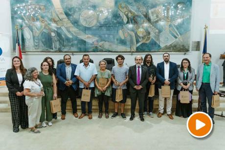 Premio a la Excelencia en Vinculación con el Medio Usach: Felipe Elorrieta López fue reconocido en la Categoría a la Comunicación del Conocimiento, mientras que Raúl Cordero Carrasco fue reconocido en la Categoría Contribución a la Opinión Pública. usach.cl/news/vime-usac…