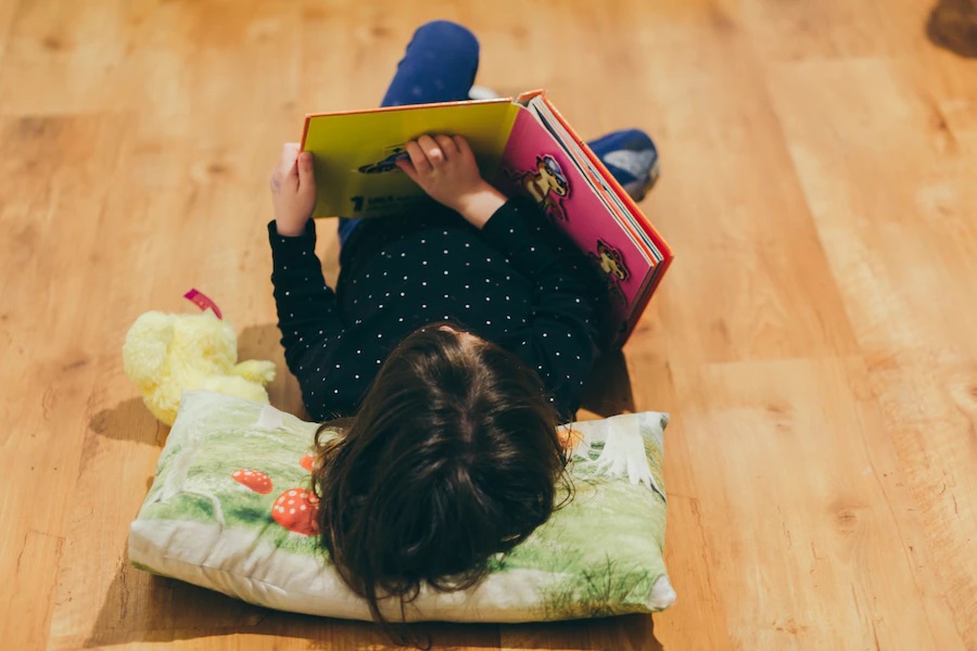 CanalLector's tweet photo. 📚Más de 50 lecturas recomendadas para el público infantil publicadas recientemente

📝Aquí tienes un listado de obras #LIJ y #cómic que, a pesar de no aparecer en el slide principal de la web de Canal Lector, son de gran calidad

¡Diversión garantizada! 
https://t.co/dsOidvboDT https://t.co/BkqhelomO4