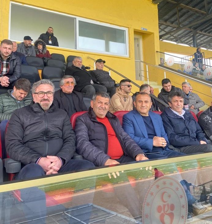 #Fatsa Deplasmanımızda bizleri güzel ağırlayan #Ordu Valisi Sn. Tuncay SONEL beye, Fatsa Kaymakamı Sn. Avni KULA beye, Fatsa Belediyespor Kulüp Başkanı Sn. Adem BEKAR beye kulübüm adına teşekkür eder, Ordu ile Fatsa halkına sağlıklı ve mutlu günler dilerim.