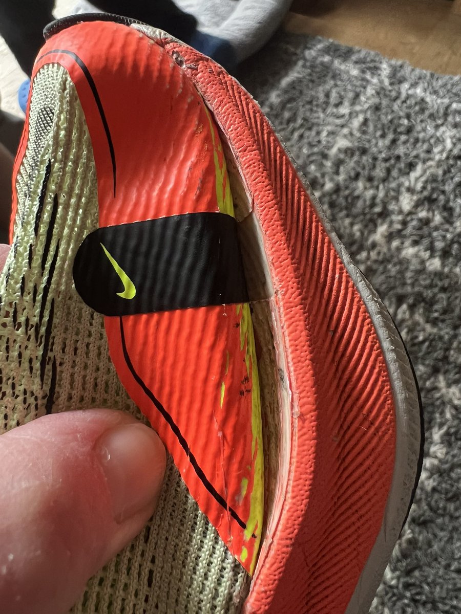 tmpotter15's tweet photo. @nike my 10 year old is devastated that this has happened to his Nike Vaporfly running shoes. Is there any warranty with them? https://t.co/Ni9aqRTc2p