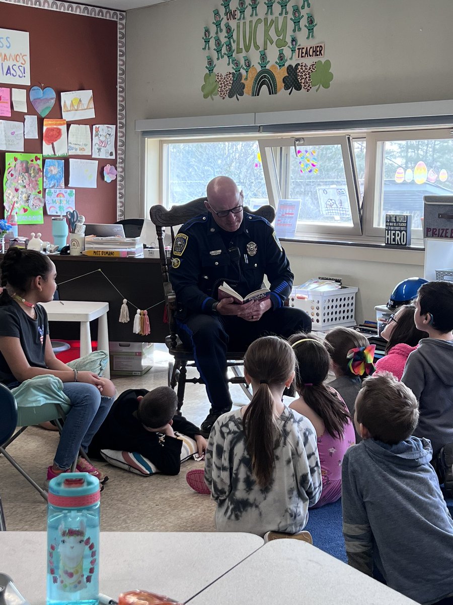 Mystery reader day at the JCS <a href="/JCSelementary/">JC Solmonese Elementary</a>