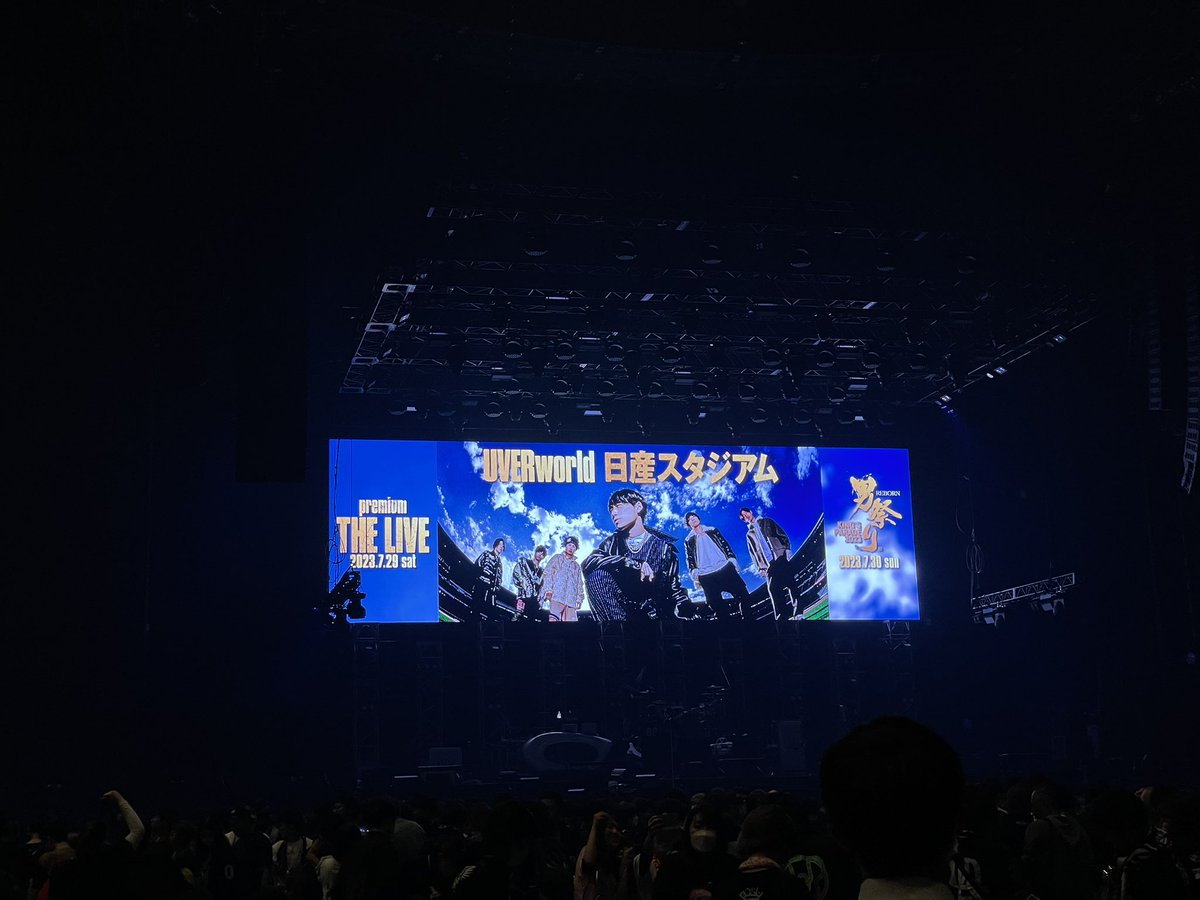 39kittychan's tweet photo. UVERworldさん、BiSHにオファーしてくれてありがとう。
両バンド、とてもかっこよかった。
圧倒的な存在感を観れた。明日からしばらく頑張ります。
嬉しかったこと、前座席のCrewがBiSHを調べてくれてたこと。
#UVERBiSH #UVERworldVSBiSH https://t.co/uTN3W1ybw3