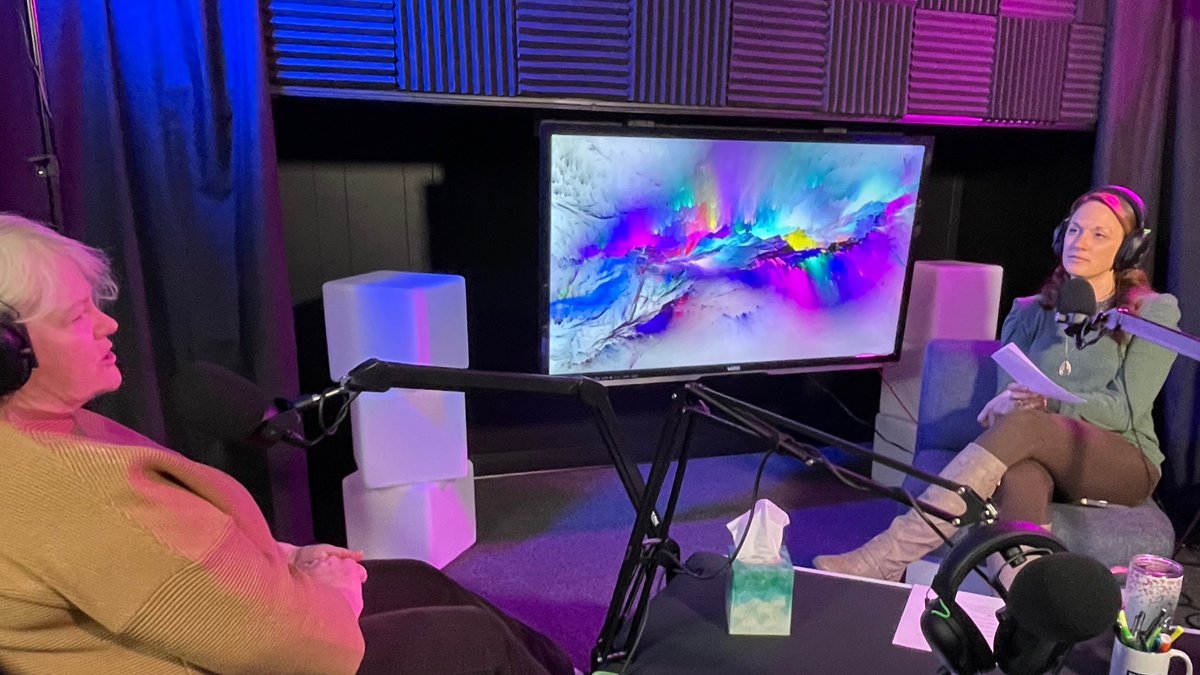 Devem's tweet photo. This episode: Joanne Kirven, Director of Nutrition for @BeaufortCoSchNC, a native of the UK. Listen as she explains how meals are picked & prepared #ThinkDifferentThinkBCS #BCSStudios @kristensaputo
Listen Here: https://t.co/Eeb7MD3Mtq https://t.co/2Wcc08kvgG