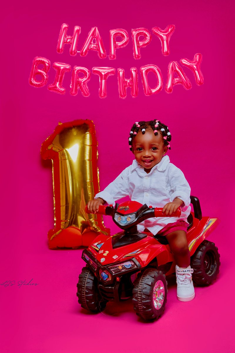 LjsStudios's tweet photo. Happy Birthday, Little Tudler! Here's to another year of being cute and charming. 😛
📞📞📞📞Get yours today at a great deal

#ljsstudios #photography #picture #photo #photoshoot #Douala #Cameroun https://t.co/6NCZonGPL0