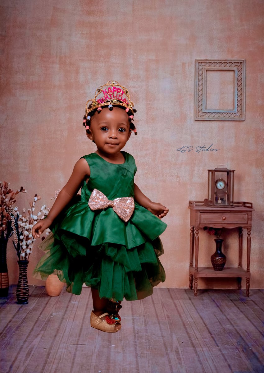 LjsStudios's tweet photo. Happy Birthday, Little Tudler! Here's to another year of being cute and charming. 😛
📞📞📞📞Get yours today at a great deal

#ljsstudios #photography #picture #photo #photoshoot #Douala #Cameroun https://t.co/6NCZonGPL0