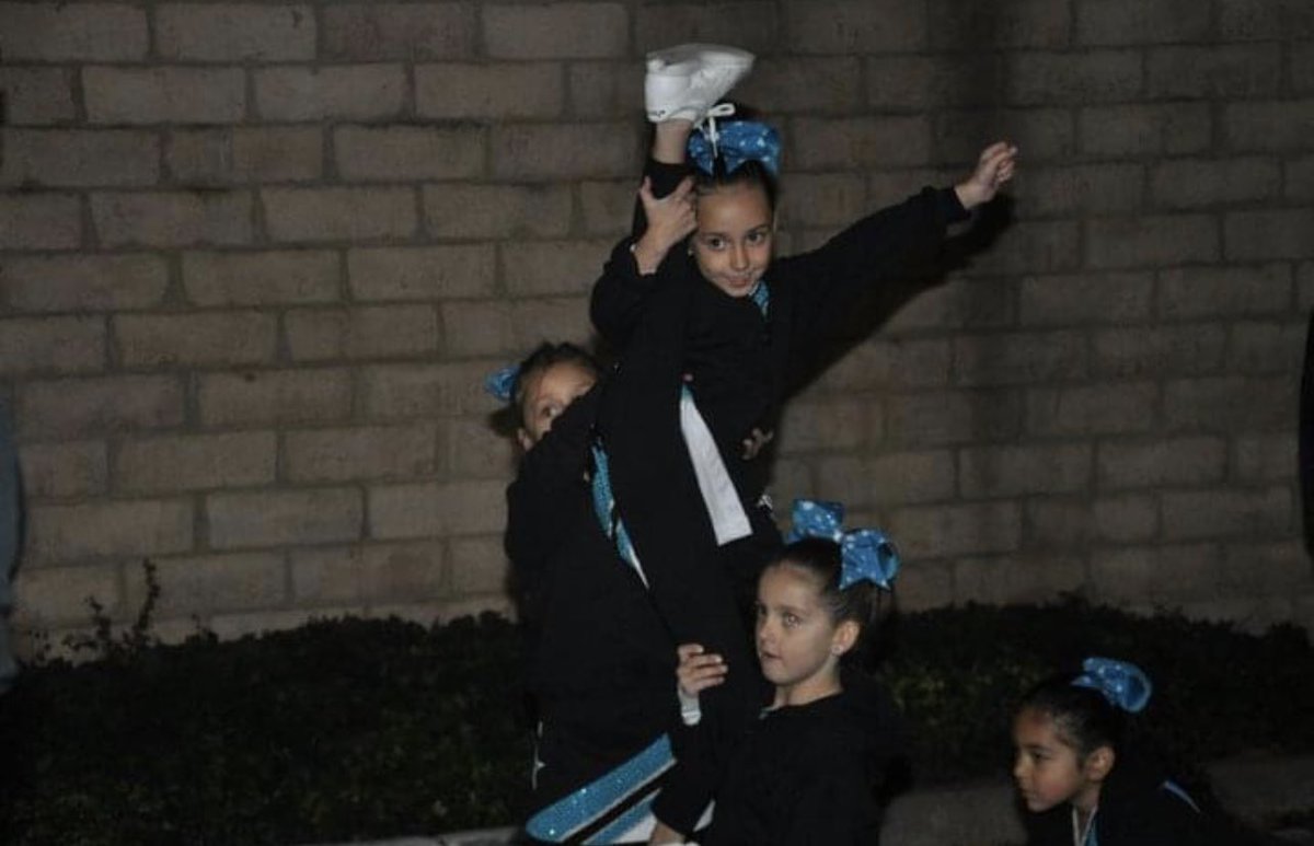 nicoleliddi's tweet photo. just being a little sappy because i miss cheering lol but i am so thankful for everything i learned from being a part of cali black ops. All of the cali coaches are top tier and truly shaped me into who i am today. Making this little girl proud☺️☺️ https://t.co/kqLa23ryGV
