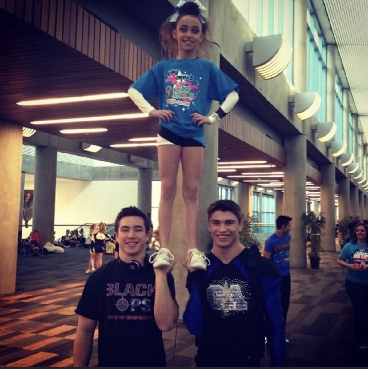 nicoleliddi's tweet photo. just being a little sappy because i miss cheering lol but i am so thankful for everything i learned from being a part of cali black ops. All of the cali coaches are top tier and truly shaped me into who i am today. Making this little girl proud☺️☺️ https://t.co/kqLa23ryGV