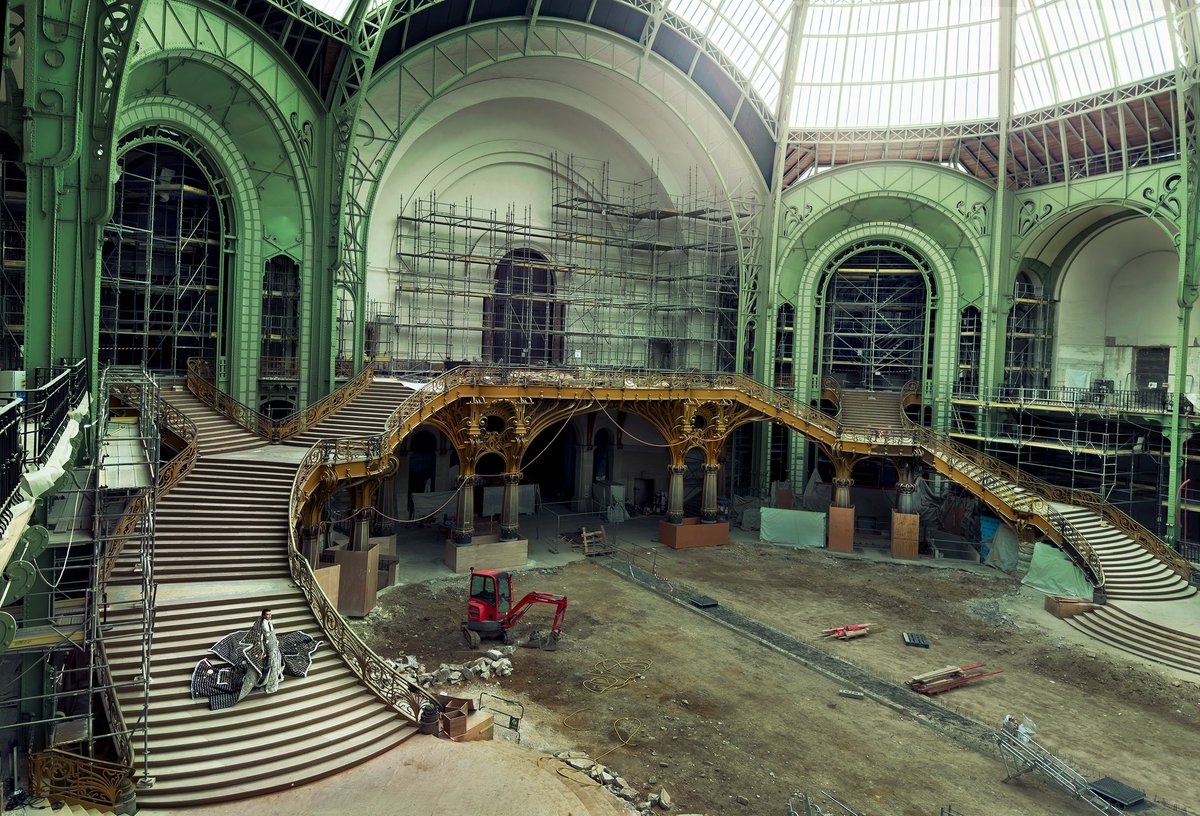 Natalia Vodianova, Gigi Hadid and Naomi Campbell, Le Grand Palais, Paris, France, 2023 Anok Yai, Le Grand Palais, Paris, France, 2023 Shalom Harlow, Le Grand Palais, Paris, France, 2023 For @voguemagazine