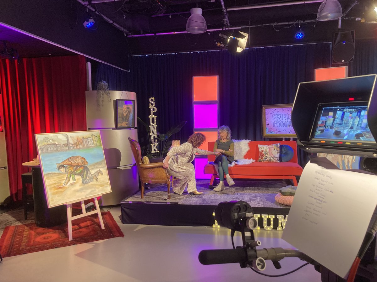 freekjonge's tweet photo. Dit was Hengelo vanmiddag. TV promotie voor 23/4 Mimik Deventer, 7/5 de Kleine Willem Enschede en 13/5Fraterhuis Zwolle. Het Atelier, portret van hella https://t.co/t31aGu7ri9