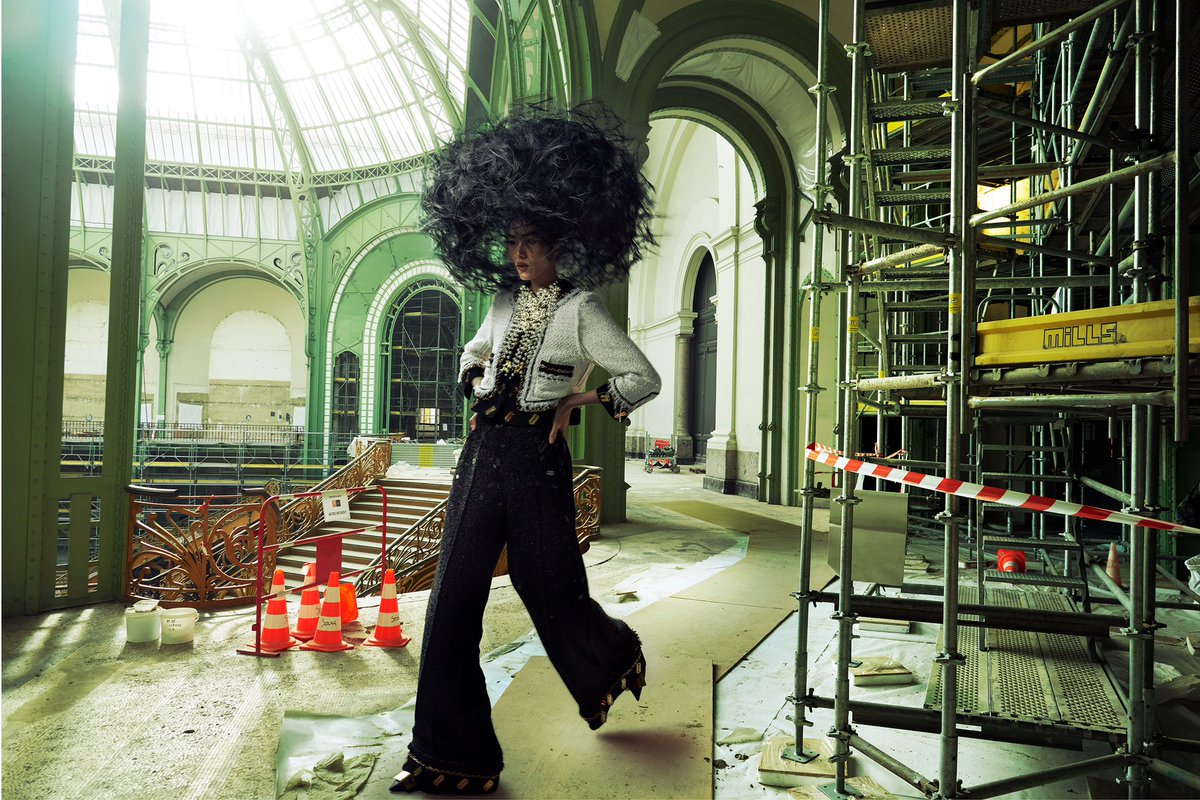 Kendall Jenner, Le Grand Palais, Paris, France, 2023 Liu Wen, Le Grand Palais, Paris, France, 2023 For @voguemagazine