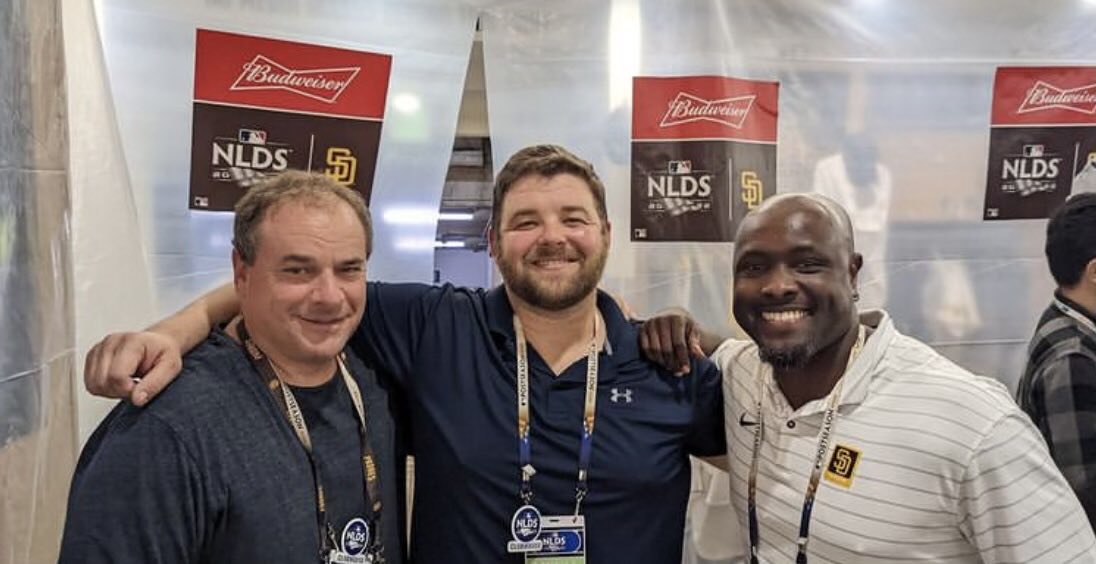 Chris Ello tweet media