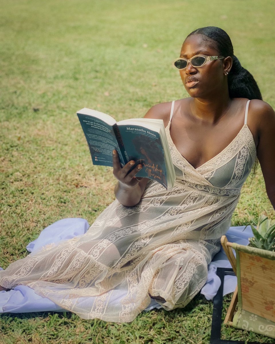 Maraabutu's tweet photo. Friendship Illusion 😍😍
This is a contemporary fiction set in Nigeria. The main themes in the book are; Friendship dynamics, relationship, postpartum depression, female genital mutilation, love &amp; desire. 

It is available online on kindle 

Rovingsheights
https://t.co/0ipiOHLU6g https://t.co/HaZDXXPvpn