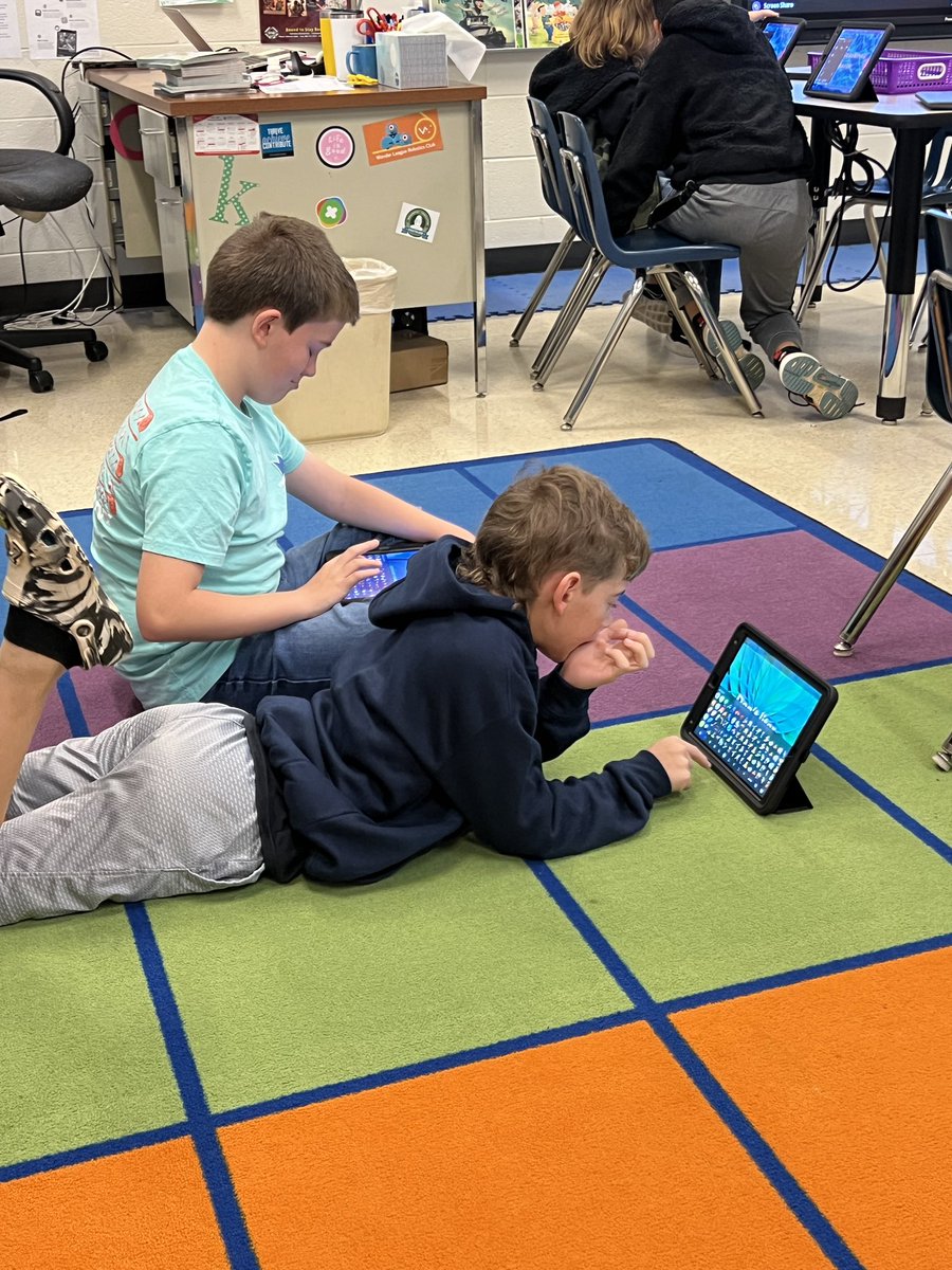 KristenBrooks77's tweet photo. Students ๐ Creating Videos ๐ฅ with the #AppleClips App! #EarthDay2023 @IndianKnollES @AppleEDU #forEDU #appleeduchat #ClipsApp https://t.co/l3iELsvpG8