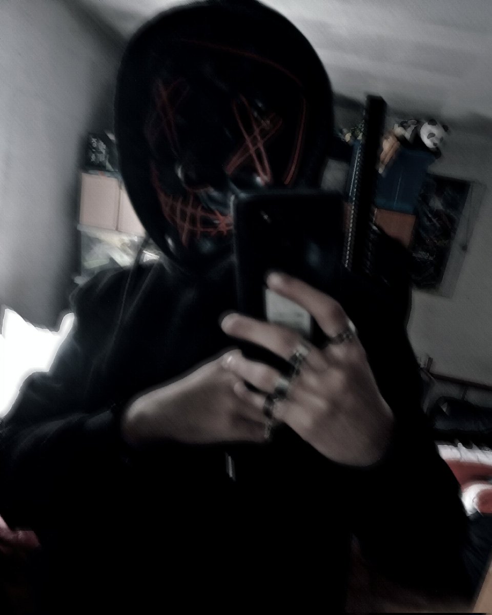 xhsfenrir's tweet photo. Sfondo impeccabile ๐ฉ
-
-
-
#mask #boystyle #boy #boygamer #eboy #style #outfit #fenrir #emoboy #emo #maskled #ledmask https://t.co/kjCkmkKn4V