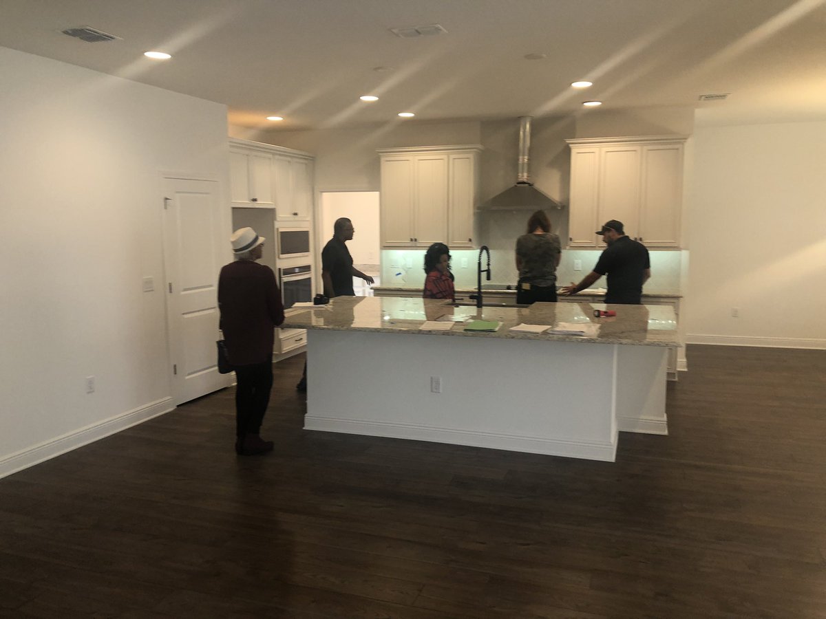 Windermerehomes's tweet photo. A busy week of homes ready to close https://t.co/yNlpGn6JSR https://t.co/nbqbhIzram