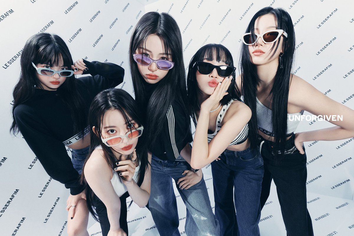 lVESSERAFIM's tweet photo. Ready for new ERA? 

#LE_SSERAFIM #르세라핌 #IVE #아이브 https://t.co/uOR1erbyBl