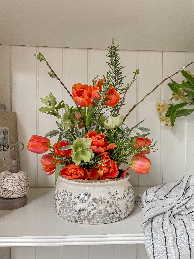 What are Flower Frogs and Why Buy One? 🌸 ohsokel.com/why-using-a-fl…