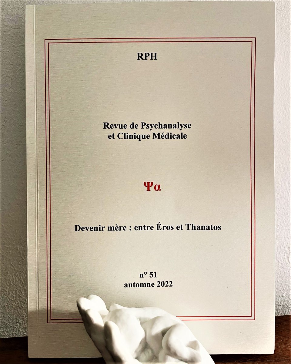 ReseauPsyH's tweet photo. 📷Retrouver ici les actes du #XLIIIeColloque du #RéseauPsyHôpital #DevenirMère, entre #Eros et #Thanatos
Avec les textes des interventions des #psychothérapeutes et #psychanalystes, membres cliniciens du RPH
📷Pour acquérir cette revue, contacter: secretariat.amorim@orange.fr https://t.co/LfBXv7yg4P
