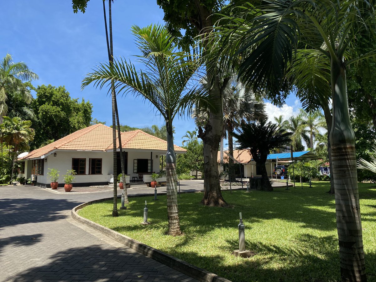 exploregh's tweet photo. RT @manuelbalama: RT @hade_travel: This home in Masaki Dar es Salaam, will cost you from $68 a night.
3 bedrooms
Kitchen
Living room
Huge garden
Security
Internet π
Book with us now! - Via DM or Link on our bio. #Travel #HadeHomes #Nairobi #Sout⦠https://t.co/FaofIk4CaS