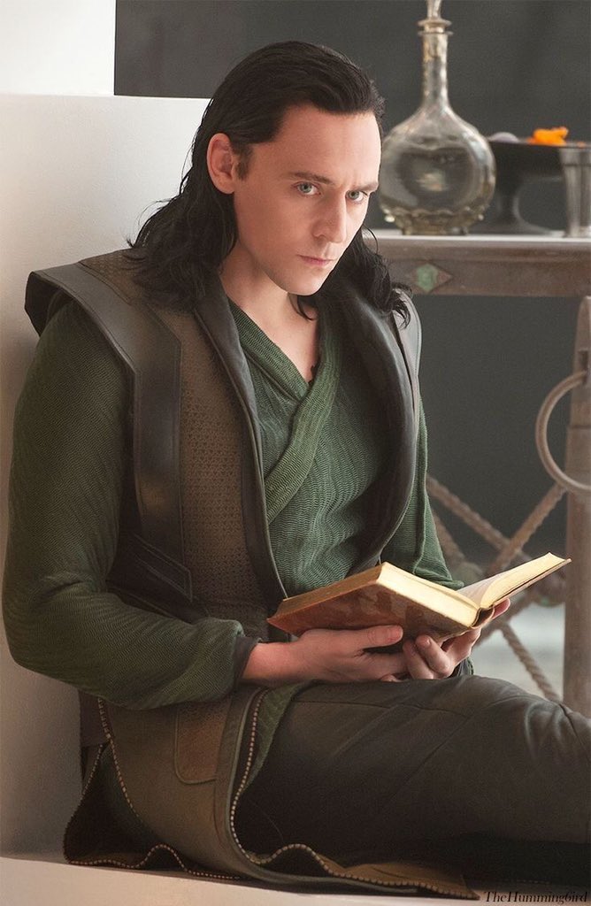 FlowNaily's tweet photo. soy la única que ama a Loki? https://t.co/r5amfAsz9K