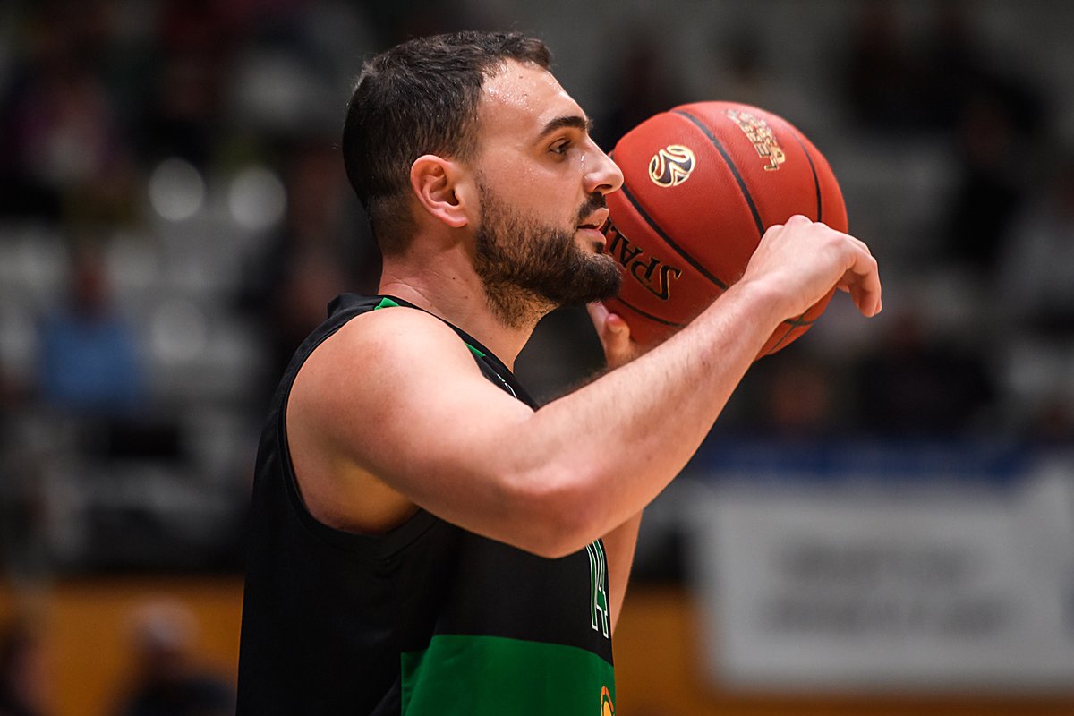 Penya1930's tweet photo. 🚨 SORTEIG EXPRESS LLOTJA PISTA 🚨

💥 Tenim una llotja per veure el partit d'aquesta tarda contra el London Lions! 

👉 Heu de fer like i RT al post, i comentar-lo. Direm el/la guanyador/a a les 18.30h. Molta sort!

#BadalonaÉsFutur https://t.co/nvrjflEI3v