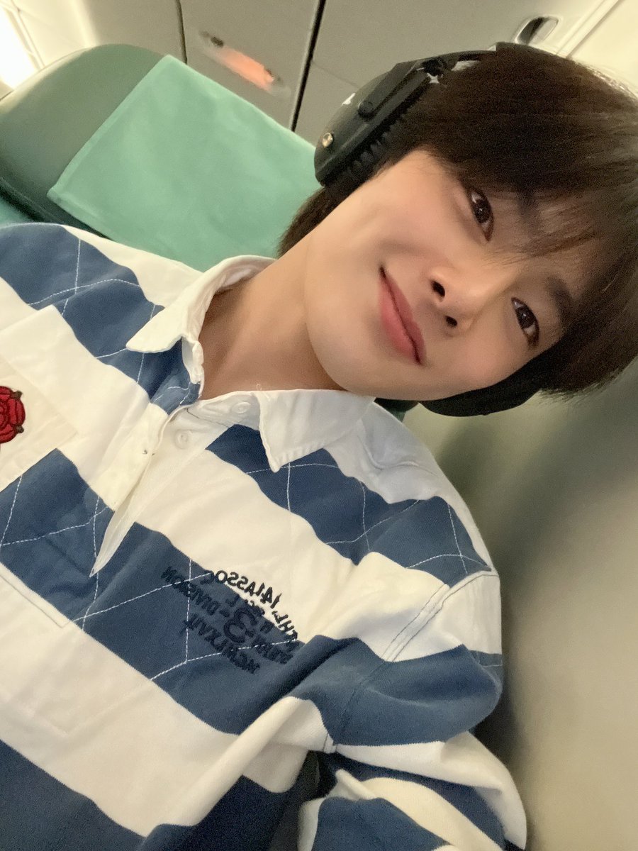 YJeonginBubble's tweet photo. sorry i was buy today but heres the last jeongin update from today! #Straykids #Stray #Skz #Stay #Lovestay #YangJeonginBubble #JeonginBubble #INBubble #YangJeongin #Yang #Jeongin #IN #Bread #Maknae #StraykidsBubble #SkzBubble #JYPBubble #Bubble #Vocalist #FoxyNy #MAXIDENT #NOEASY https://t.co/4cxuOlD63g