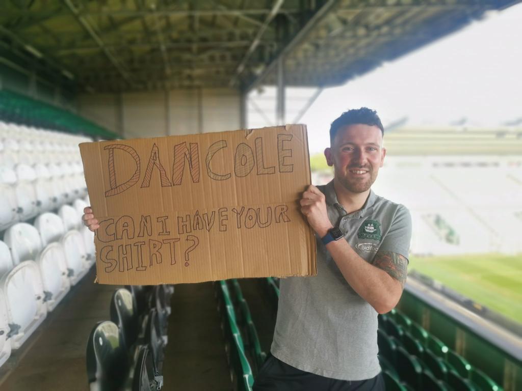 Daniel Cole tweet media