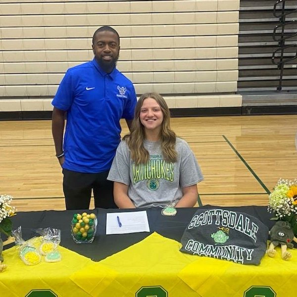 A big Artichoke welcome to the #Family to <a href="/katyfrost42/">katy</a>

Katy was our first commit in the '23 class and we cannot wait for her to bring her physical post presence to #TheGarden

So proud of you Frosty!
#GoChokes