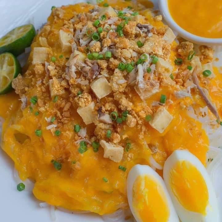 iteyoupone's tweet photo. Palabok 🧡 https://t.co/0o2uABPIyE