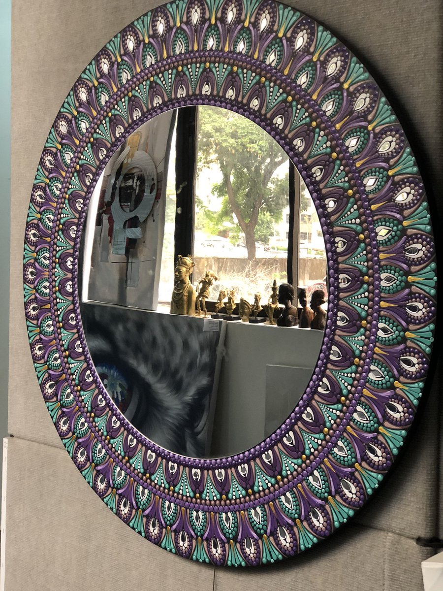 Haleema_Abubakr's tweet photo. “A tiny dot of paint makes a mighty masterpiece”
.
Title: Beauty in reflections (IV)
Medium: Mixed media
Size: 35” (3ft) in diameter
This is my recently completed console mirror piece. Basically serves as a 2-1. An artpiece and a mirror.
Please help RT, #dotilism #handmade https://t.co/B3RIIvL43R