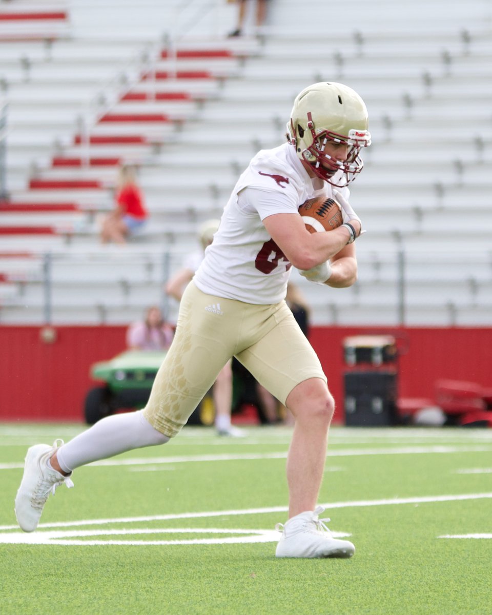 acroossuperfan's tweet photo. 🦘🏈WRU Wednesday ft. 8⃣4⃣Kellen Vickery 3⃣4⃣Sebastian Loredo 🤘 @RoosFootball @ACsports #AustinCollege #RooNation https://t.co/LSIN0hdZOX