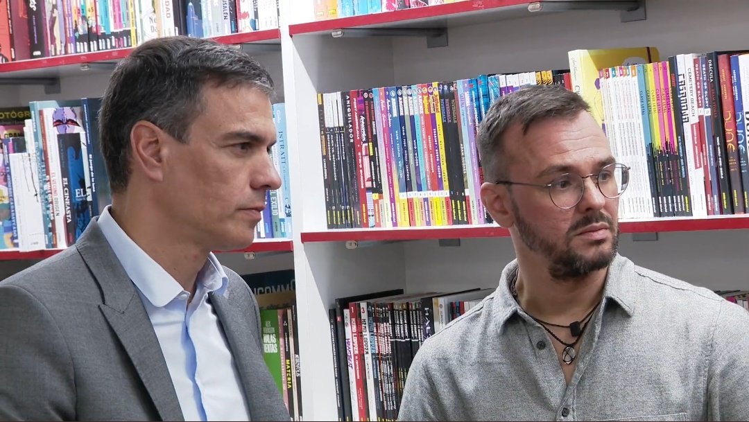 CapitanUrias's tweet photo. Imágenes que no pensabas que verías jamás. No todos los días uno tiene el placer de conocer a @KennyRuido, qué afortunado. https://t.co/9ol4rBqxJm