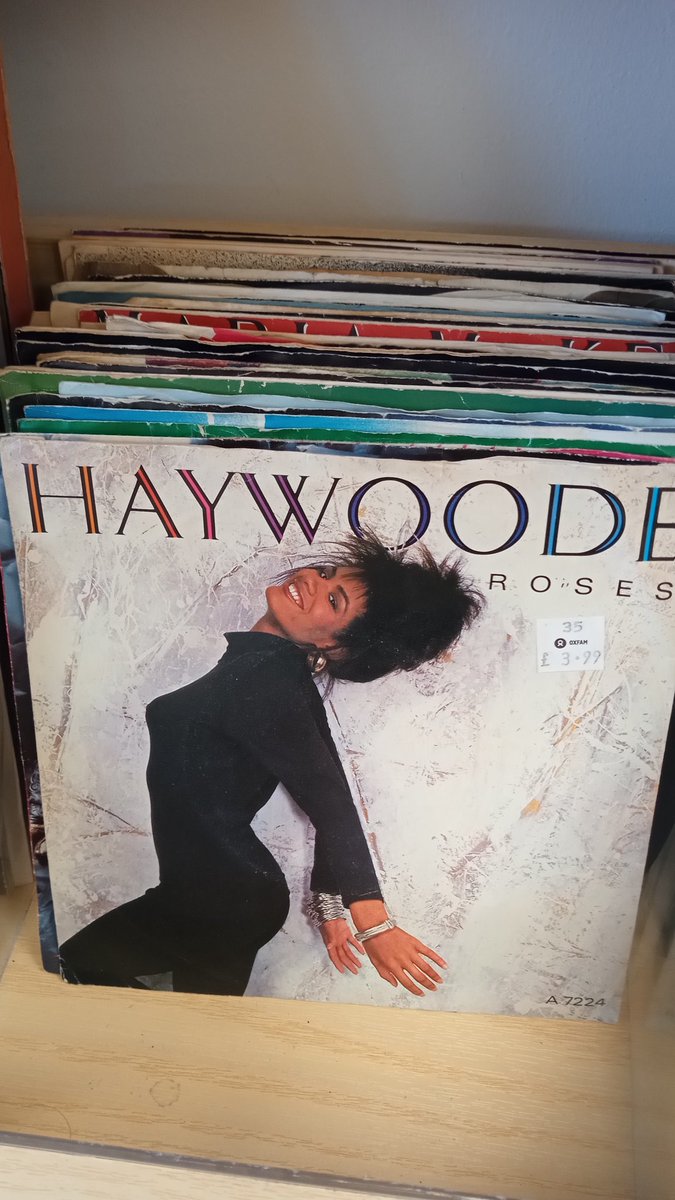 dearianfawn's tweet photo. I love #Jellybean and #ElisaFiorillo - #WhoFoundWho remains a total bop but £4.99 for a 7 inch #vinyl #single is ridiculous…similarly I love #Haywoode and #Roses is incredible but I could buy an actual bunch of #roses for £3.99 - when did #charity shops become so expensive? https://t.co/gktX2TF5Cb
