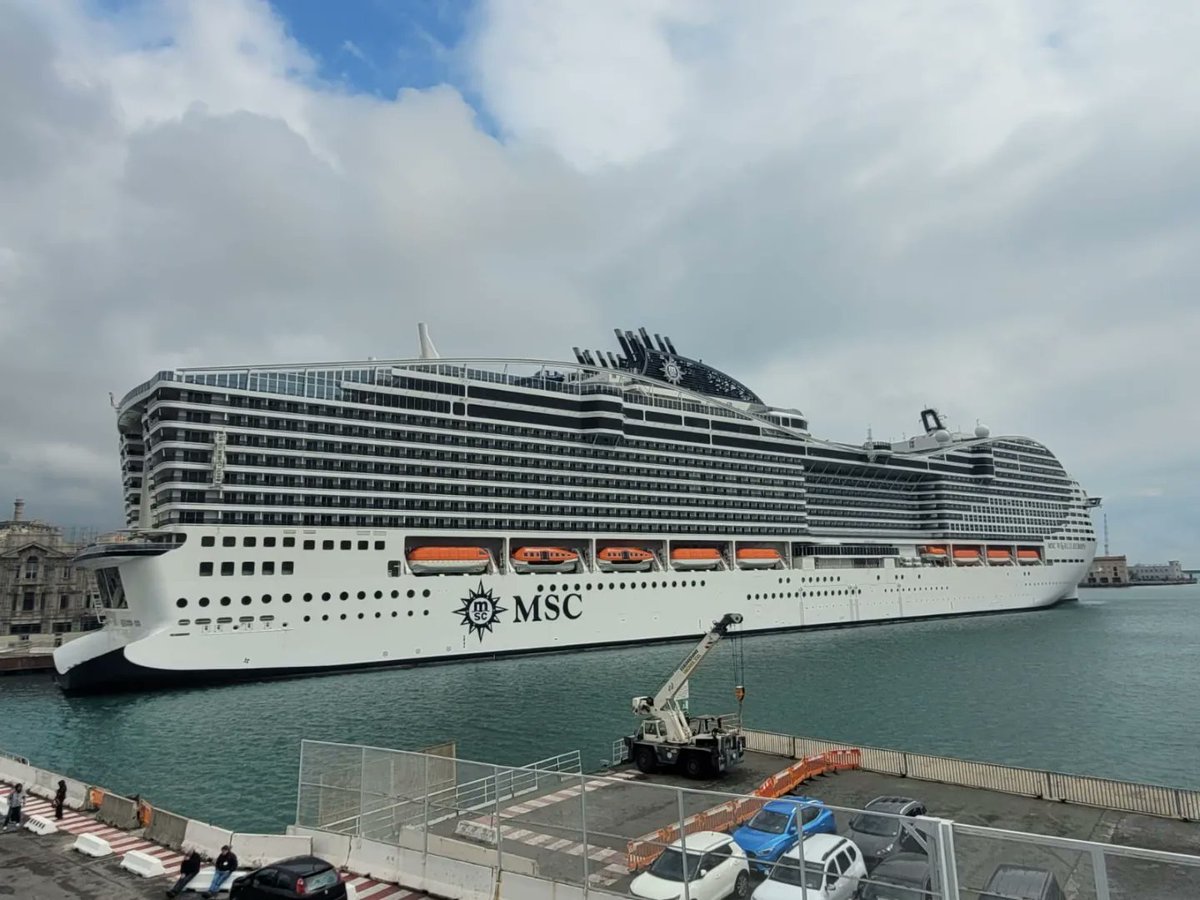CrociereCurios1's tweet photo. Oggi a Genova è arrivata #MscWorldEuropa

#msccrociere #msccruise #escursioni #msccruzeiros #msckreuzfahrten #mscvoyagerclub #msccruiseofficial #mscyachtclub #mscproduction #mscdreams https://t.co/d5q6nCmsiF