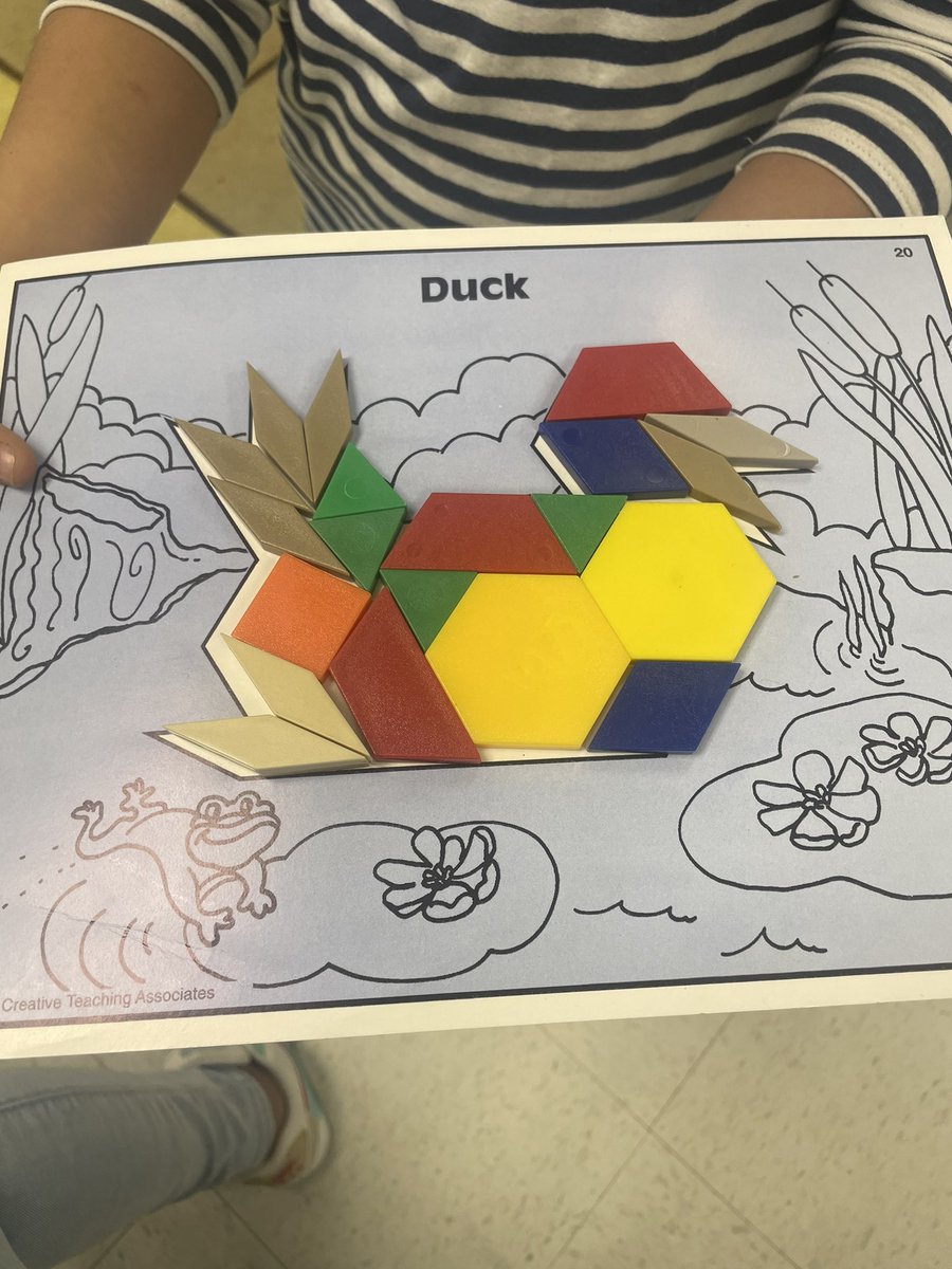 Kynadi24's tweet photo. My students are loving composing new shapes from 2D shapes and describing the attributes of 3D shapes. Great job!!! https://t.co/SMtvdGnZEY