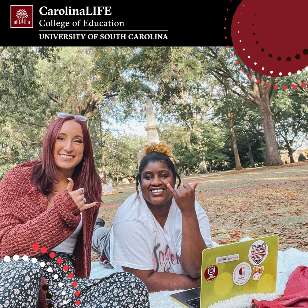 UofSC_LIFE's tweet photo. Nothing better than studying on the Horseshoe on a gorgeous day! https://t.co/YdV1g5dg80