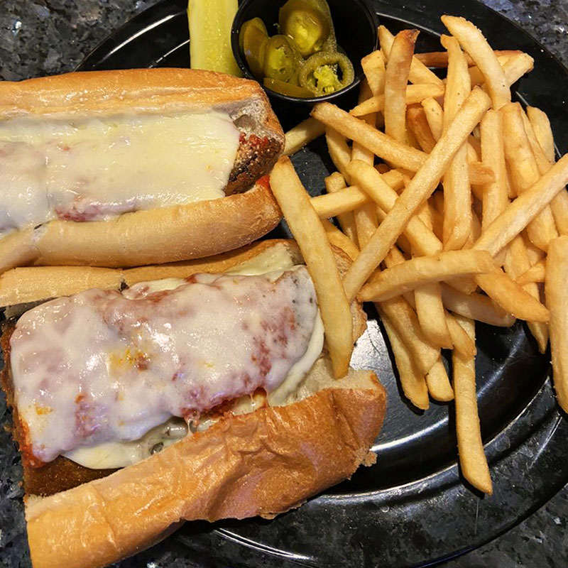 YnotItalian's tweet image. Need some #LunchIdeas? There's no harm in going with our Eggplant Parm!
Sliced,  lightly breaded eggplant smothered in marinara &amp;amp; topped with melted cheese 🧀

📸 Yelp User: Theresa M.

#YnotItalian #Sandwiches #YnotCreations #VARestaurants #VAFoodie #757Eats #VAItalianCuisine