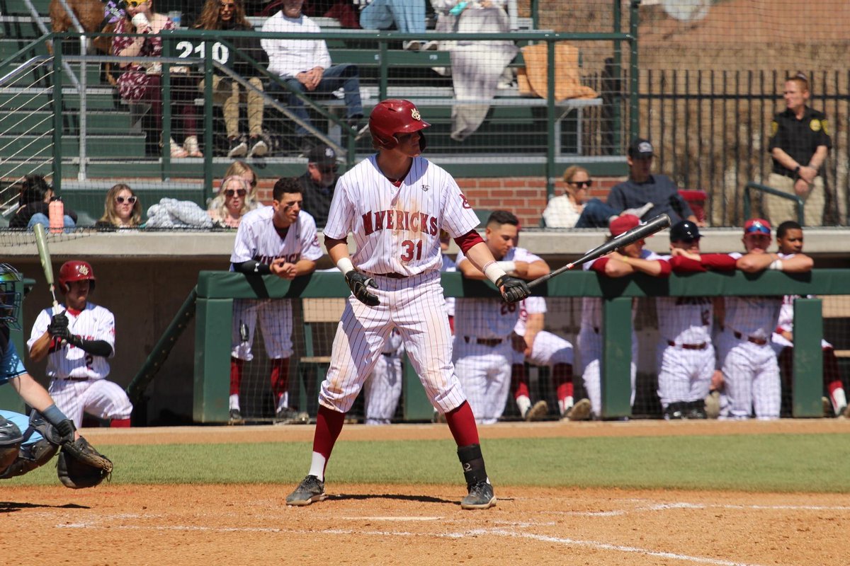 NCAADII's tweet photo. #D2BSB powerhouses were making moves this week in Turner Sports' Wayne Cavadi's Power 🔟👀

@Mules_Baseball 🔥
@CMUMavsBaseball 💥
@ESU_Baseball 😱
@QUHawksBaseball 💪

🔗: https://t.co/Wsdw5p5LUd https://t.co/zi4rSgpzRm
