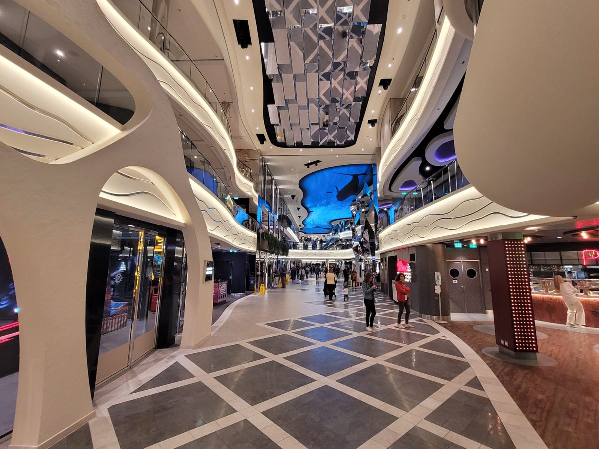 CrociereCurios1's tweet photo. Oggi a Genova è arrivata #MscWorldEuropa

#msccrociere #msccruise #escursioni #msccruzeiros #msckreuzfahrten #mscvoyagerclub #msccruiseofficial #mscyachtclub #mscproduction #mscdreams https://t.co/xamgIQJCtr