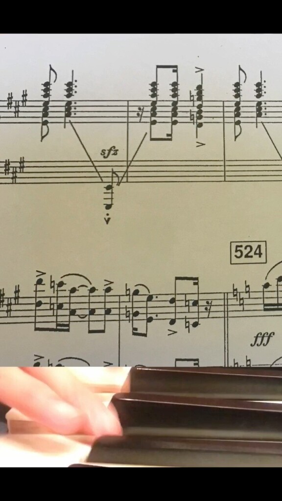 cheekane's tweet photo. So many glissandos! Name the piece?
.
.
.
.
#CHperforms #viewfrommyoffice #orchestrapianist #travelingmusicians #pianistofinstagram #pianoplayer #instagrammusicians #musician #concert #pianistlife #musicianlife #music #CelebrateArt #钢琴 #travelingmusi… https://t.co/aXqcDgjQm1 https://t.co/iO0YWWP4JD