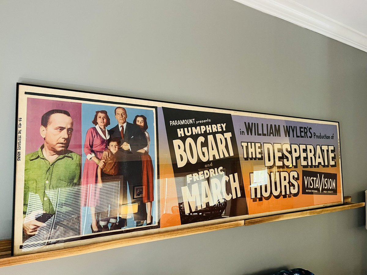 ja5230's tweet photo. @mtyler627_sam Original banner framed that is in our living room…it’s huge, and awesome! #DesperateHours #Bogart https://t.co/DEWMdz0dpm
