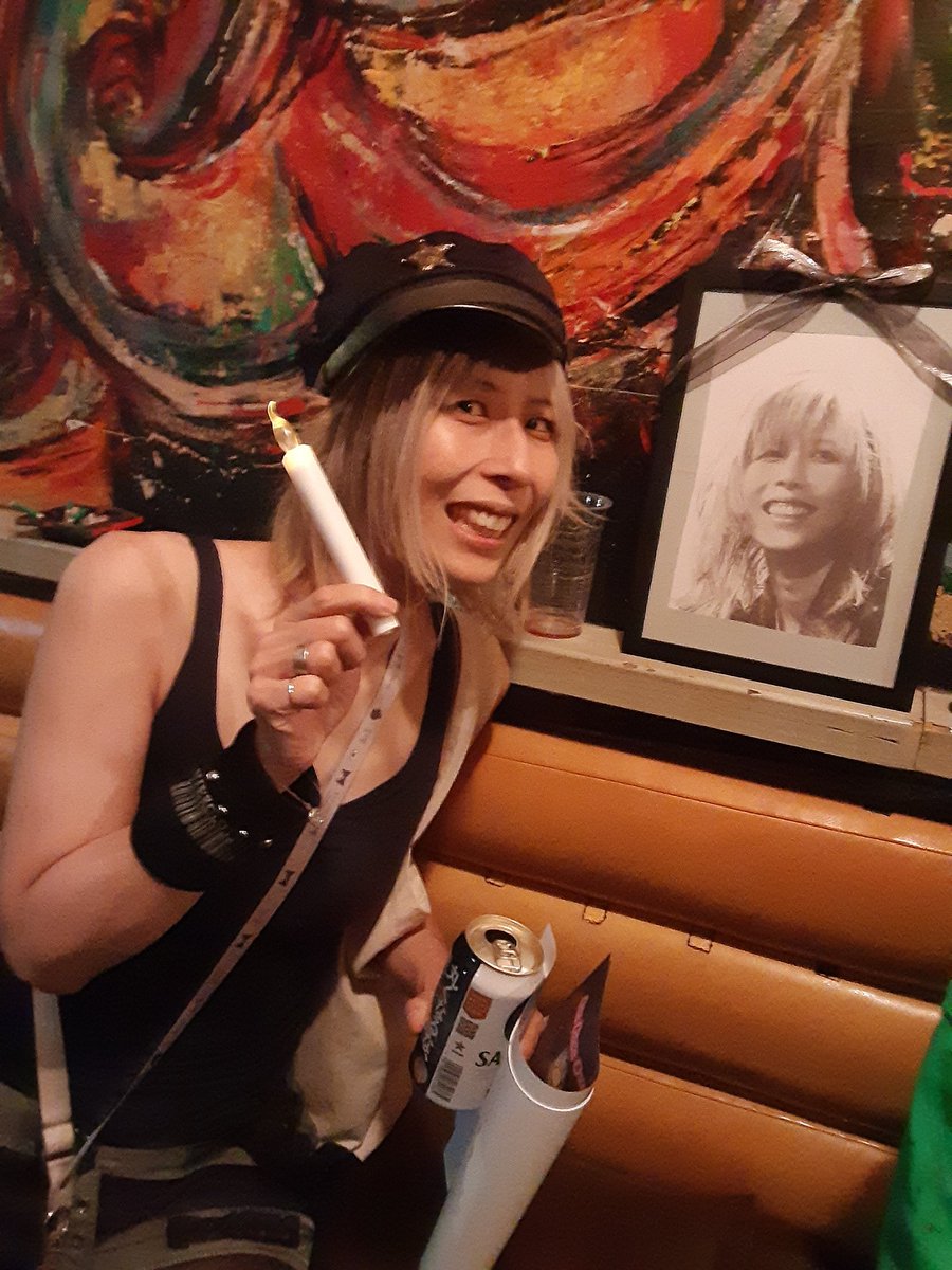 TUpkaSiWt9pJ6jE's tweet photo. 扇町パラダイス(14周年)さんに、蟻人企画、左京めぐみさんの『弥勒姫楽園祭』(36)🎉🎂を見てきました。他に
#BRAINSCORE  #Andy  #WataruKatoo さんも見れました。
新たな音楽法を見れた印象でした😉🎉　#蟻人　#絶妙なアンバランズ　#左京めぐみ　#扇町パラダイス https://t.co/f0GRmpkBRd