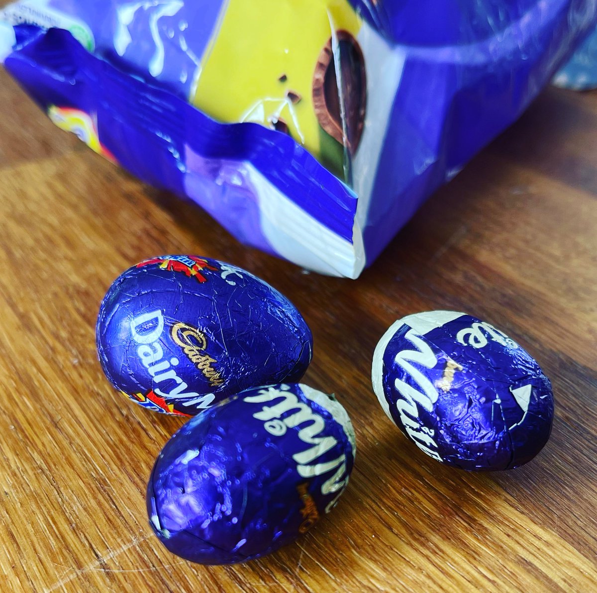 BACK SOON | Just a quick reminder that #BigScran Dumbarton is taking a break over the Easter holidays. 

Back at the usual time and place next Thurs 20 April, 5-7pm, <a href="/BenViewDton/">Ben View</a>, in partnership with <a href="/bluetriangleHA/">Blue Triangle</a> 

Hope to see you there! 👋🏻