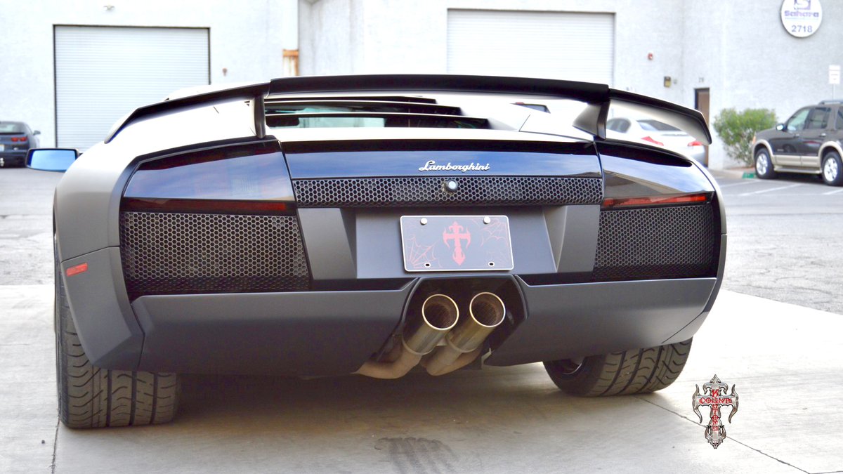 CountsKustoms's tweet photo. Of course Count’s Kustoms is known for our classic rides, but that doesn’t mean we can’t throw in a supercar every now and again! Like the time we customized this Lamborghini for @DjASHBA!!! #history #lasvegas #countskustoms #countingcars #ashba #supercar #lamborghini #lambo https://t.co/fDEM0RZoMZ